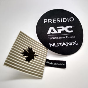 Insignia bordada de moda con logotipo de diseño personalizado, parche tejido duradero, etiquetas de parche de camiseta de fútbol, lavable, alta calidad, cosido, para planchar - Product Image 1