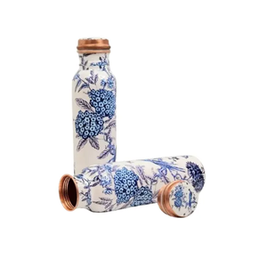 Bouteille d'eau en cuivre écologique haut de gamme, faite à la main, pour la maison, la table, le déjeuner, la décoration, vente en gros - Product Image 2