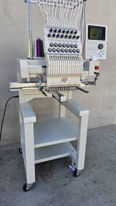 Machine à broder industrielle entièrement automatique pour chapeaux et t-shirts, deux têtes, garantie 1 an, à vendre - Product Image 4