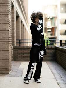 Conjunto Deportivo de Felpa Francesa 100% Algodón con Cremallera, Traje Deportivo Personalizado con Apliques Desgastados, Pantalones Deportivos Anchos y Sudadera con Capucha para Hombre - Product Image 4