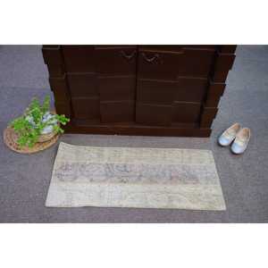 Tapis turc vintage de 1,4 x 3,2 pieds, petit tapis, tapis oriental beige - Product Image 3