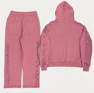 Nuevo Chándal de Alta Calidad 2026 Personalizado en Rosa Empolvado con Pedrería, Sudadera con Capucha y Pantalones de Chándal con Cristales Engastados a Mano, Chándal con Logotipo Personalizado - Product Image 4