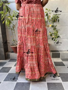 ชุดเดรสผู้หญิงสไตล์ชาติพันธุ์แฟชั่นใหม่คุณภาพสูง กระโปรงยาวลำลองเรียบง่าย สไตล์โบฮีเมียนลายดอกไม้แบบตะวันตก  รับสั่งทำ - Product Image 3