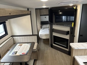 Excelente Estado, Seminuevo, Nuevo 2026 Forest River Campsite Reserver 28SW - Product Image 4