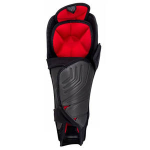 Espinillera de cuero personalizada de alta calidad, resistente al agua, hecha en Pakistán, precio para boxeo y fútbol con logotipo impreso - Product Image 2