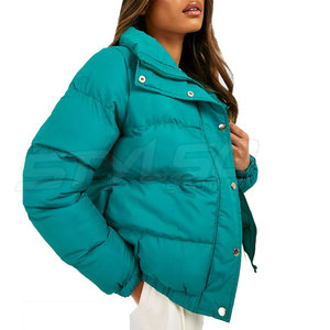 2023 Top Selling Custom Logo Women Cropped Top <b>Jackets</b> Breathable <b>Waterproof</b> Custom Women Crop Top <b>Jackets</b> - Product Image 1