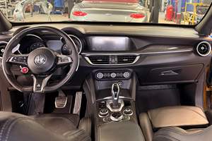 ALFA ROMEO STELVIO QUADRIFOGLIO 2022 EN EXCELLENT ÉTAT, MOTEUR V6 BITURBO, TRANSMISSION AUTOMATIQUE - Product Image 2