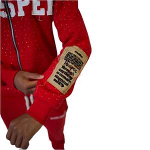 Sweat à capuche zippé intégral de luxe rouge orné de strass avec patch lettres, style streetwear, hiver, hip-hop, unisexe pour hommes et femmes - Product Image 4