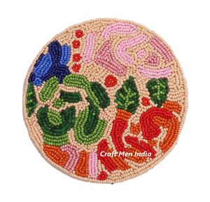 Nouveauté Sous-verre de pastèque perlé fait à la main Décor de table vibrant pour les mariages, les fêtes et la maison - Product Image 1