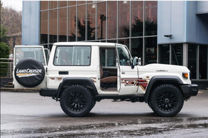 2019 Usado, 4.0, 3 Puertas, Automático, Gasolina, 50001-75000 Millas, Asientos de Tela, Techo Panorámico, Pantalla Táctil - Product Image 5