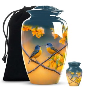 Elegante Urna Funeraria Floral Hecha a Mano, Urna Conmemorativa con Flores para Funerales, Cementerios y Recuerdos, Disponible para la Venta - Product Image 3