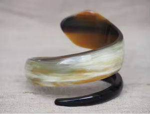 Bracelet rond en corne de buffle Bracelet en corne Bijoux pour femme Main Fête Mariage par croissant artisanat - Product Image 3