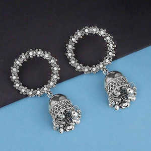 Boucles d'oreilles Jeweljunk Fine Cuff Plaqué Rhodium avec Pierre Autrichienne 1315355 Jhumki Design - Product Image 1