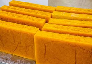 Eco-Friendly Herbal Soap Vietnam - Turmeric & <b>Orange</b>, High-Quality Bulk Export, Natural Skin Care, Deep Nourishment Supply - Product Image 6