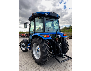 Tractor agrícola SOLIS 50 de 50HP 4WD, tractor utilitario diésel con dirección asistida y enganche de categoría II en venta. - Product Image 5