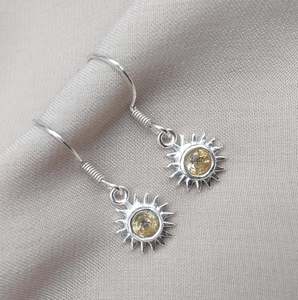 ต่างหูทรงกลมประดับพลอยซิทรินสีเหลืองธรรมชาติ เงินแท้ 925 พลอยประจำเดือนพฤศจิกายน คุณภาพสูง IGI ของขวัญวันครบรอบ ของขวัญสำหรับงานปาร์ตี้ - Product Image 5