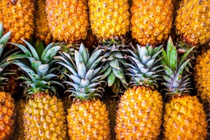 สับปะรดสดใหม่ ออร์แกนิค รสชาติเขตร้อน ฉ่ำอร่อย ขาย - Product Image 2