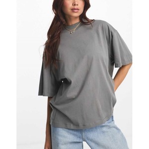 Nouvelle mode t-shirt femmes haut court conception personnalisée haute qualité haut court brodé sérigraphie de BD - Product Image 4