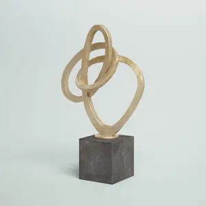 Escultura de estatuilla abstracta Wade Logan Elk Home Loop Escultura Oro Polystone escultura pulida moderna Enlace Abstracto - Product Image 2