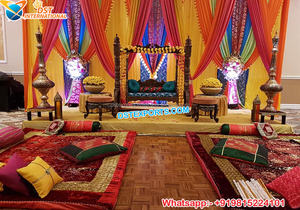 Decoración de Escenario con Temática Punjabi para Mehndi, Boda Tradicional Punjabi, Evento Mehndi, Estilo Punjabi Haveli - Product Image 6