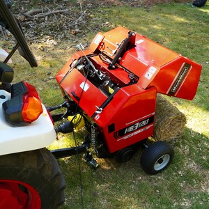 Presse à balles rondes compatible avec mini-tracteur, haute productivité, pour usage agricole - Product Image 5