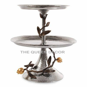 Support de gâteau décoratif en acier inoxydable de forme ronde en métal brillant Décorations de table à dessert faites à la main - Product Image 5