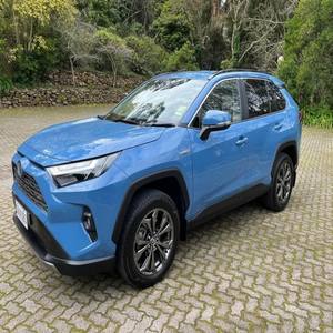 Toyota R A V 4 Comfort 4x4 SUV automatique Qualité supérieure - Product Image 2