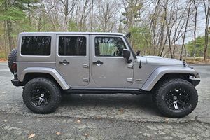 Meilleures voitures d'occasion en vente 2014 Wrangler Unlimited Polar Edition - Product Image 5