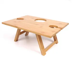 Produk Laris untuk Waktu Piknik Diskon Besar-besaran Meja Piknik Portabel Kokoh dengan Dudukan Anggur Terbuat dari Kayu Pinus Padat Tahan Lama