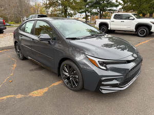 Nuevo para FE FWD Sedán, Automático, Opciones de Combustible Gasolina/Petróleo, Interior Oscuro, Cámara Trasera en Venta - Product Image 2