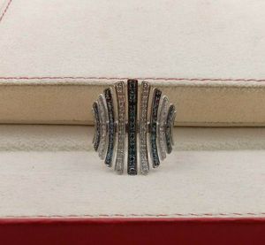 Bague en argent pour femme JEWELSPAARK avec diamant naturel bleu et blanc rond de 0,86 ct, pour fiançailles et anniversaire - Product Image 2