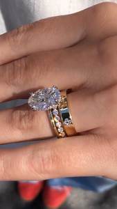 แหวนเพชรทรงรีเพาะเลี้ยงในห้องปฏิบัติการ ทองคำขาว 14k ตัวเรือนแบบหนามเตย น้ำหนัก 3.00-3.50 กะรัต พร้อมใบรับรอง IGI ดีไซน์ทันสมัย ปรับแต่งได้ - Product Image 3