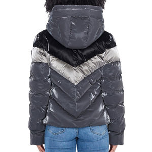 Chaqueta Corta de Invierno Unisex Personalizada OEM, Estilo Urbano, Ecológica, con Calefacción, de Poliéster, con Capucha, Impermeable, Transpirable y Cortavientos con Cierre - Product Image 2