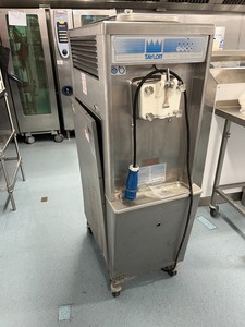 Commercial Used Multifunctional Ice Cream Machines with Ice Cream Powder & Yogurt Compatibility For Sale - Product Image 5