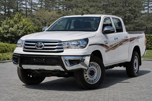 Toyota Hilux SUV 2025 Euro II, transmission automatique, sièges en cuir, toit ouvrant, à vendre - Product Image 2