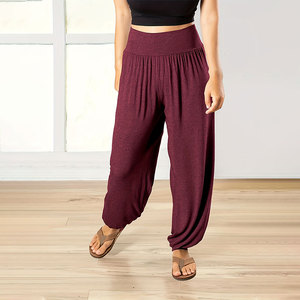 Pantalones de Chándal Holgados y Elegantes para Mujer de Talla Grande, Cintura Elástica, Tejido de Rayón Suave y Elástico, Pantalones de Punto con Bolsillos - Product Image 1