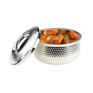 Cazuelas redondas de metal martillado con un diseño duradero, perfectas para calentar alimentos en restaurantes y soluciones de almacenamiento elegantes - Product Image 4