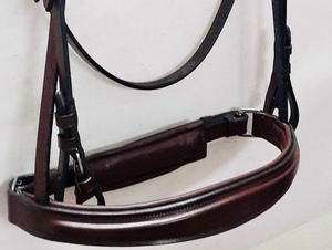 Vente en gros de bride en cuir véritable de qualité supérieure et bandeau en cristal Rembourrage doux Produits durables pour chevaux - Product Image 3