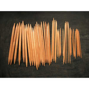 Aiguilles doublement pointues en bois - Product Image 1