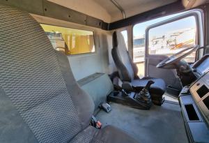 Camion à benne basculante MAN-TGA-8X4 de 2005, moteur diesel EURO 5, capacité 4-6L - Product Image 5