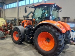 Tractor Agrícola KUBOTA M7173 |   Tractor Agrícola Diésel de 170HP con Tracción en las 4 Ruedas para Trabajo Pesado - Product Image 4
