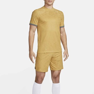 Brand New 2025 Custom Soccer Wear for <b>Men</b> Latest Football Jersey Uniform Set with Customized Logo and Size - Product Image 3