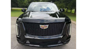 Auto Usado Certificado LHD/RHD, Cadillac Sport Platinum 4WD 2025 - Product Image 4