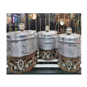 Plat de service en aluminium de qualité supérieure avec travail islamique Plat de service de couleur argent de qualité supérieure - Product Image 3