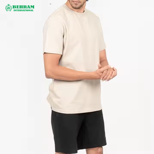 T-shirts pour hommes en polyester/coton 210g de haute qualité, respirants, à séchage rapide, coupe ample, personnalisables, vente en gros, logo imprimé - Product Image 1