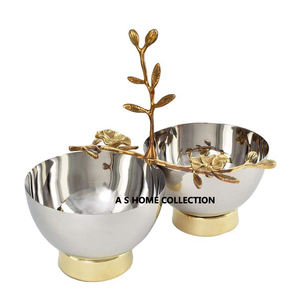 Flor decorativa de metal de acero inoxidable Calidad Premium Decoración para el hogar Cuencos de frutas secas Cacahuete chapado en oro y Juego de 2 cuencos - Product Image 1