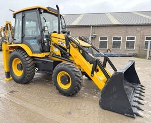Tractor Cortacésped con Retroexcavadora 424 AC JCB 4WD con Motor de 8 HP, Caja de Cambios y Bomba - Product Image 6