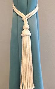 Abrazaderas de Cortina de Algodón de Lujo con Borlas: Sujetador de Cortinas Color Crudo - Product Image 2