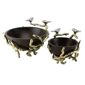 昂贵的高品质金属仿古深棕色装饰碗，带鹿角支架出售