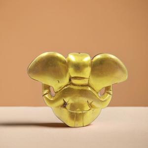 Estatua de Ganesh sentado de latón de 9cm para decoraciones de boda y Diwali - Product Image 3